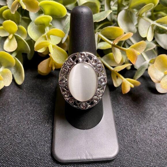 Moonlit Marigold White Ring (78) - Picture 3 of 3